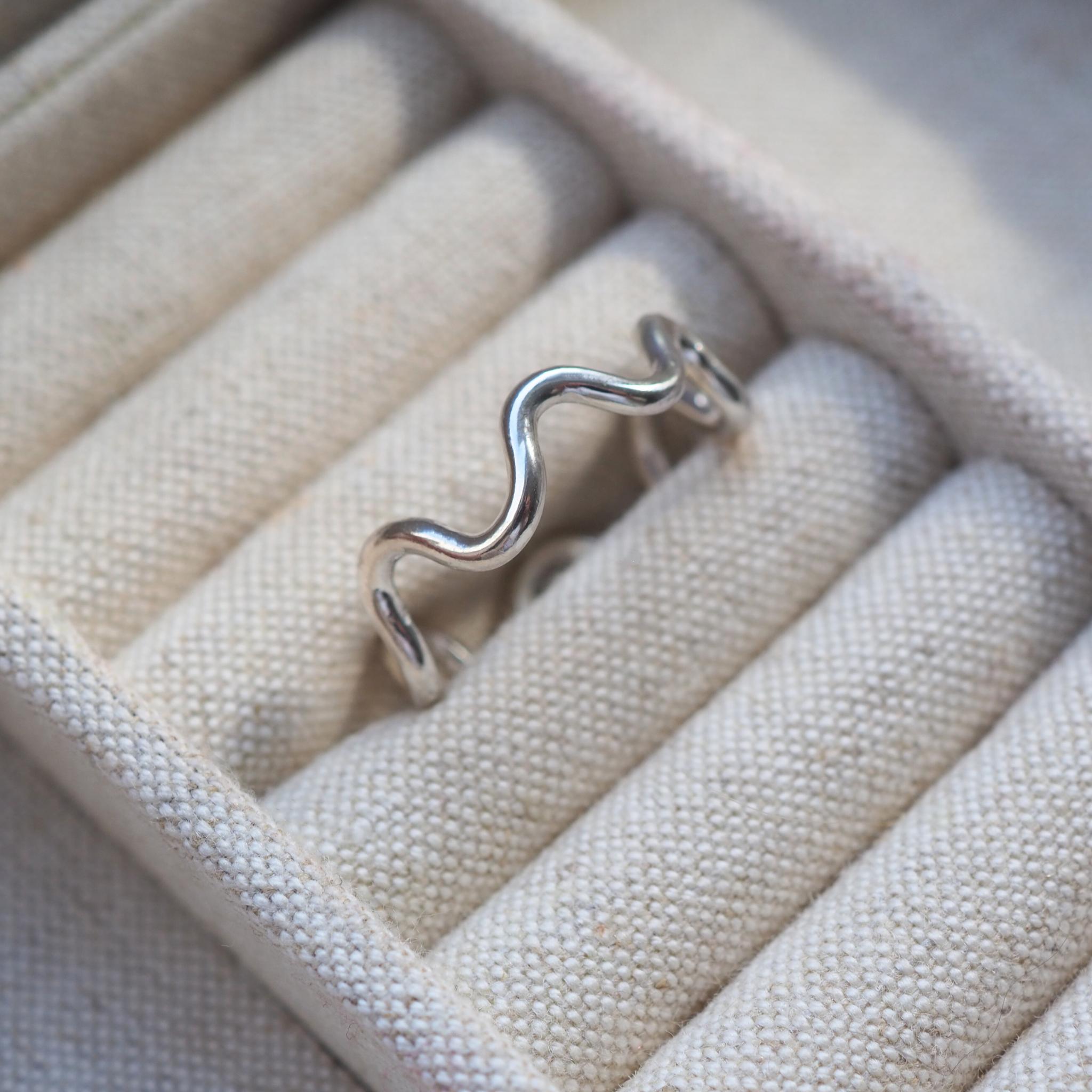 Ripple Ring