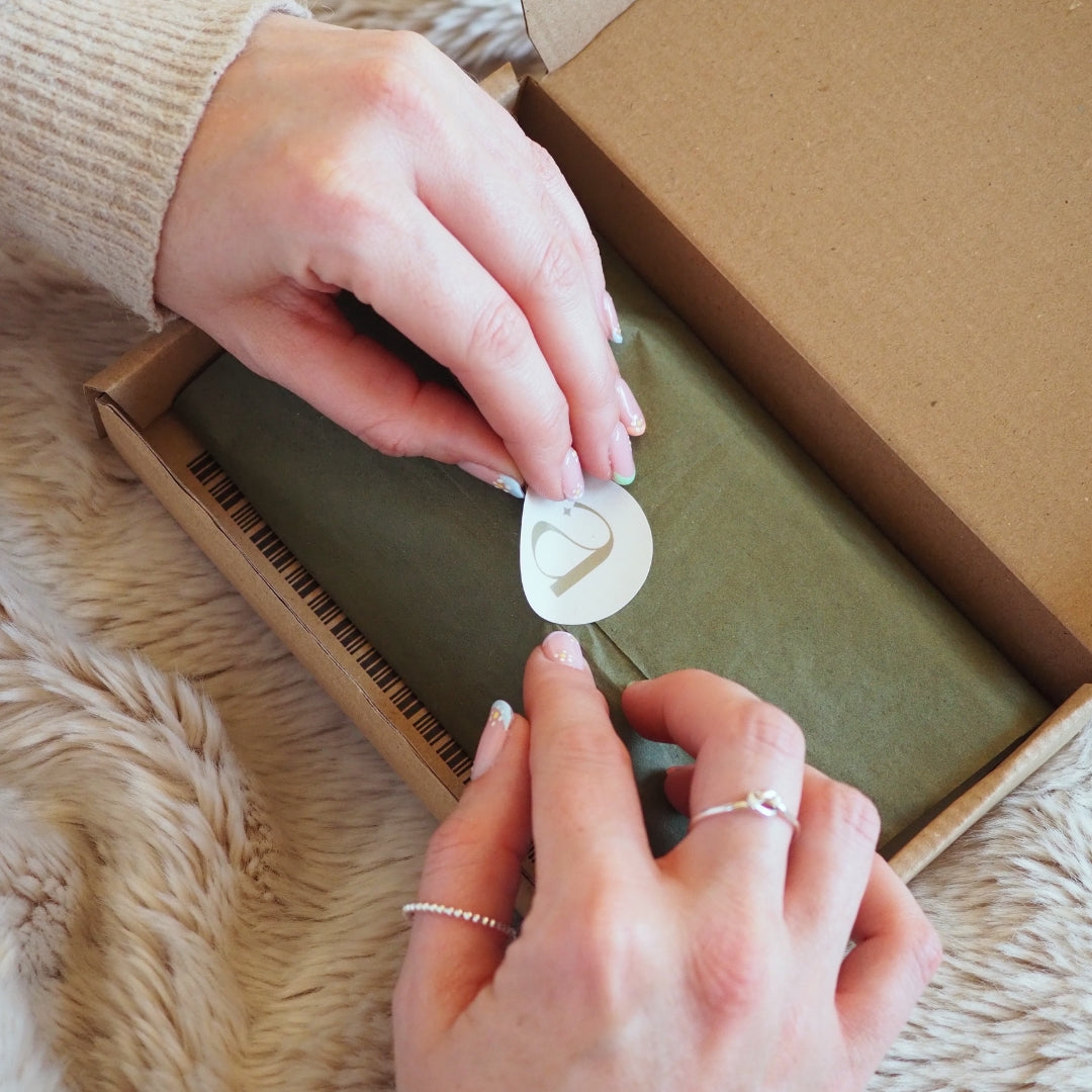 Aujune packaging
