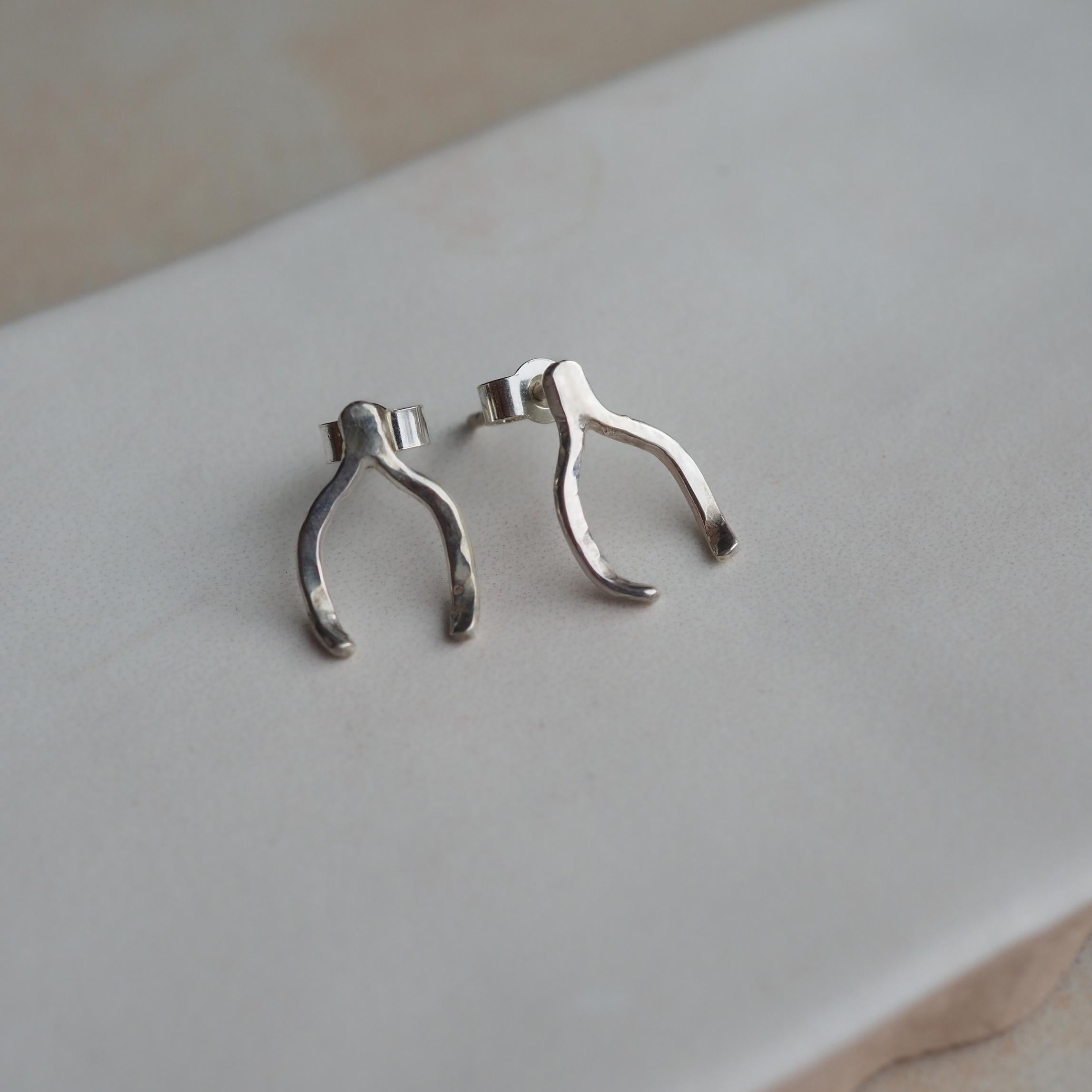 Wishbone Stud Earrings
